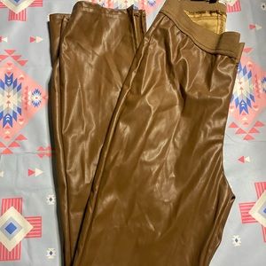 slim fit bottom slit